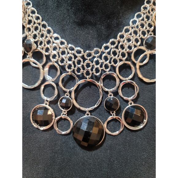 Women's Statement Necklace Silver Chain With Black Faceted Stones Lobster Lock - Picture 3 of 6